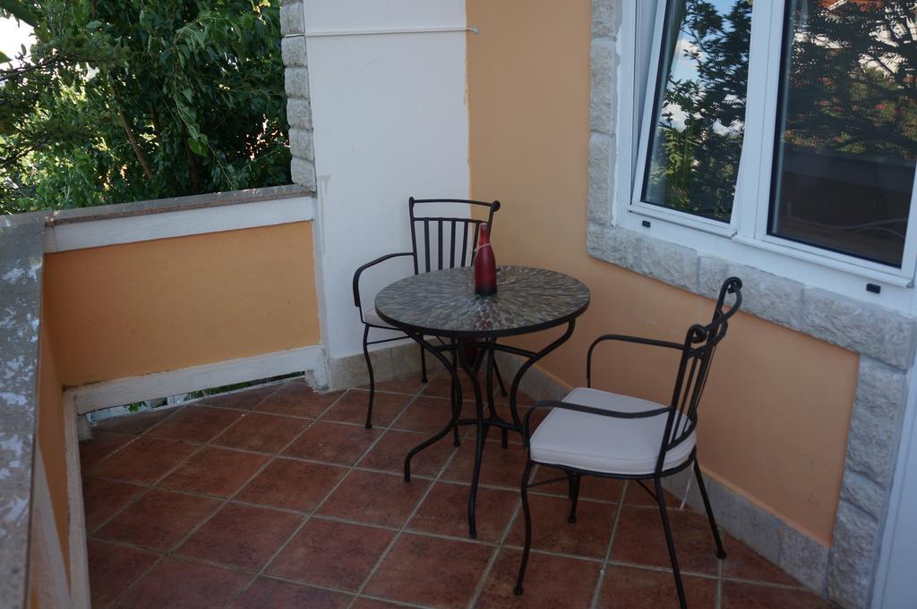 Apartments Valentino Supetarska Draga Kültér fotó